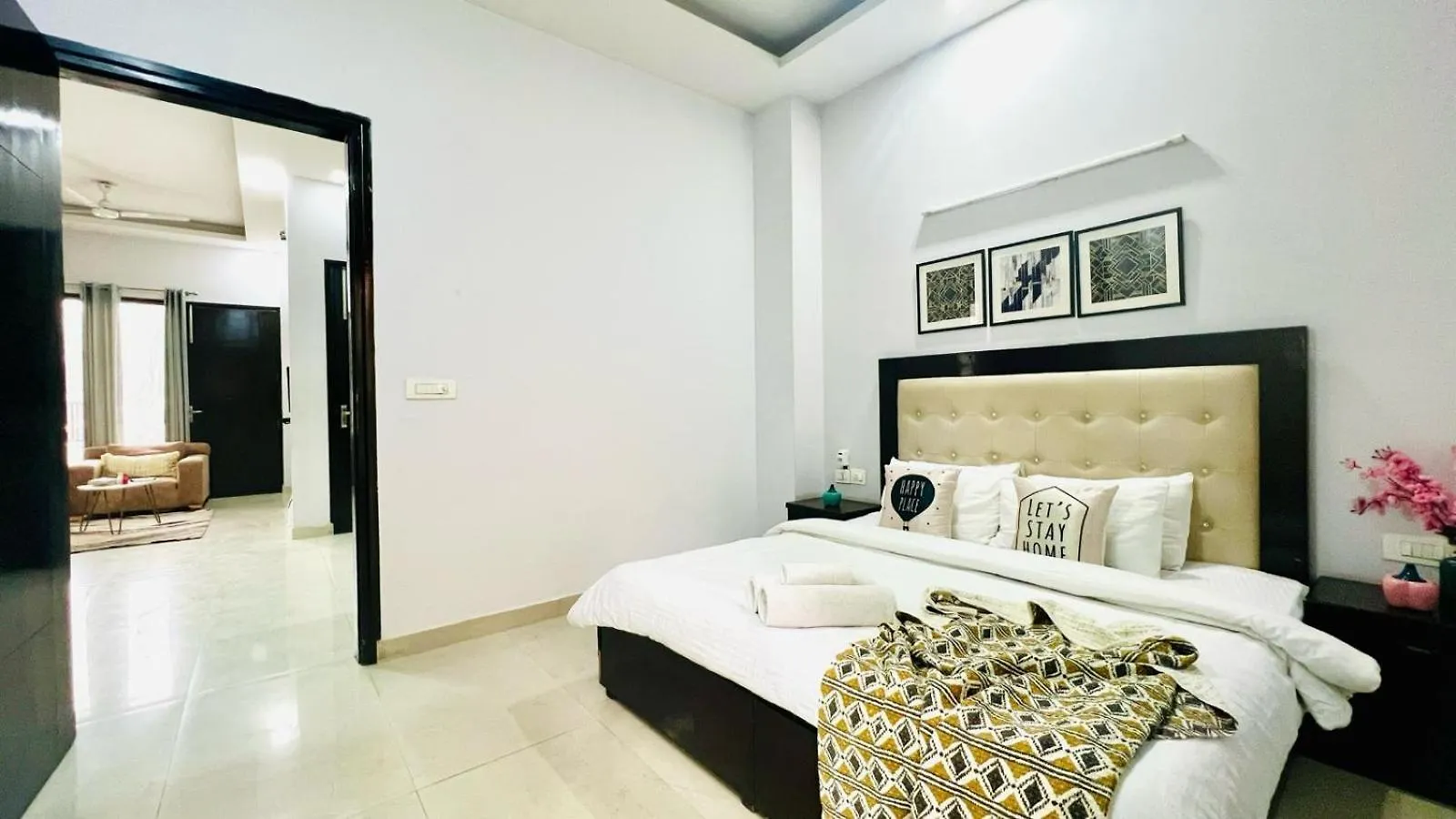 公寓 Bluo Awesome 1Bhk Dlf Galleria Market ,Gym Tt 印度